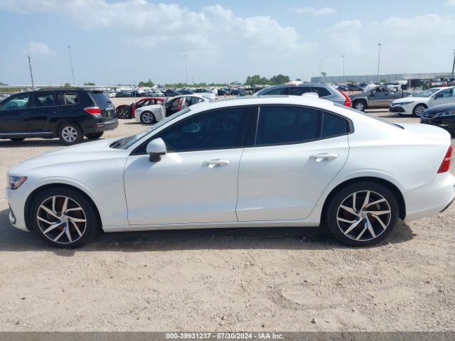 7JR102FK8LG054667 Volvo S60 T5 Momentum