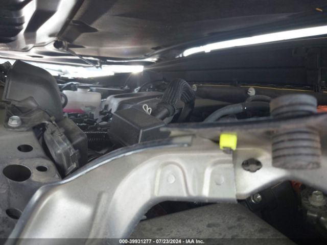 JTEAAAAH0NJ094132 Toyota VENZA LE