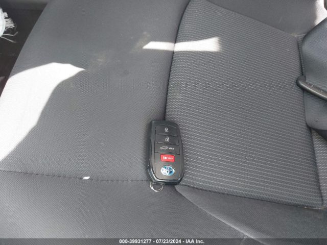 JTEAAAAH0NJ094132 Toyota VENZA LE