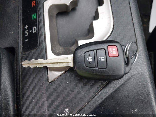Toyota Rav4 Xle 2015 JTMRFREV9FJ041857 Image 11