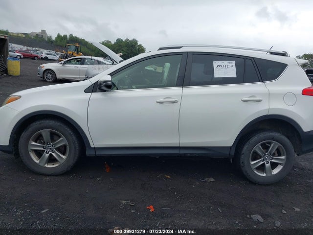 Toyota Rav4 Xle 2015 JTMRFREV9FJ041857 Image 14
