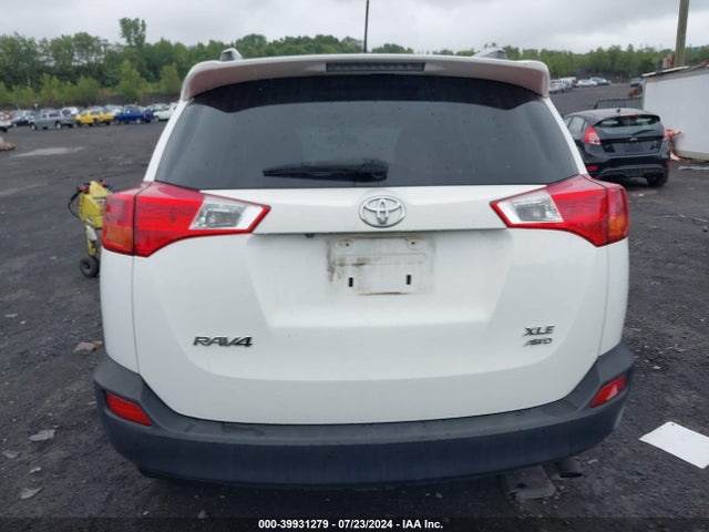 Toyota Rav4 Xle 2015 JTMRFREV9FJ041857 Image 16
