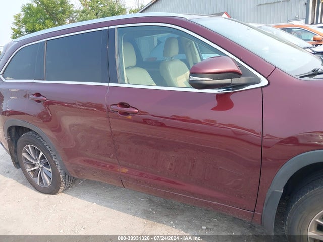 Toyota Highlander Xle 2018 5TDJZRFH5JS824182 Image 13