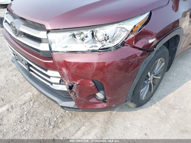 Toyota Highlander Xle 2018 5TDJZRFH5JS824182 Image 6