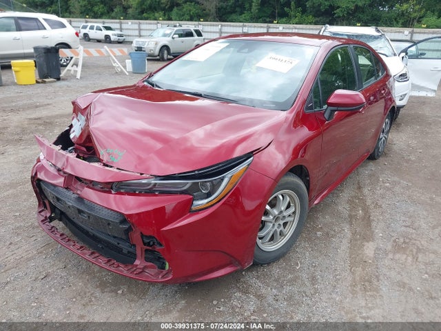 Toyota Corolla Hybrid Le 2022 JTDEAMDE3NJ038386 Image 2