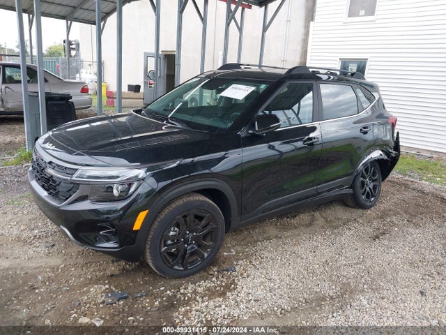 KIA Seltos X-line 2024 KNDEUCA78R7555502 Image 2