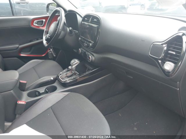 KNDJ53AF2N7805409 KIA Soul Turbo