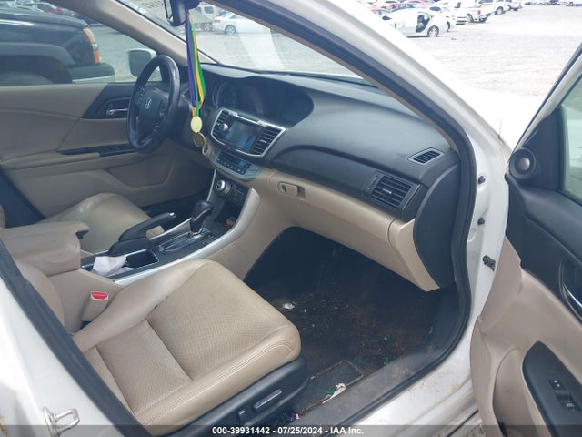 Honda Accord Touring 2014 1HGCR3F93EA013564 Image 5
