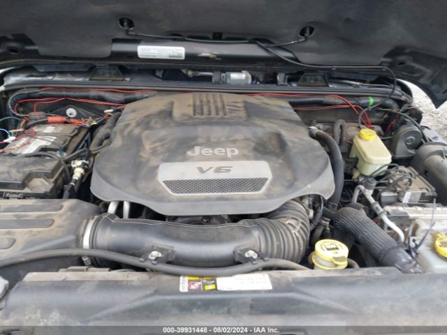 1C4BJWEG9FL578135 Jeep Wrangler Unlimited Sahara