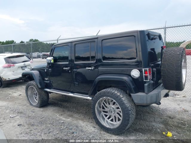 1C4BJWEG9FL578135 Jeep Wrangler Unlimited Sahara