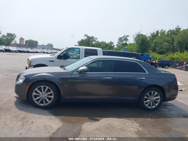 2C3CCAKGXHH580289 Chrysler 300c Awd