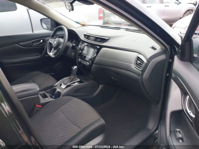 5N1AT2MT6LC713897 Nissan Rogue Sv Fwd