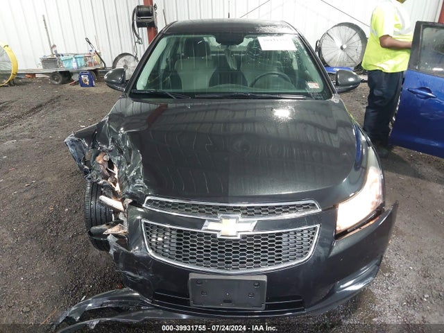 1G1PA5SHXE7476520 Chevrolet Cruze Ls Auto