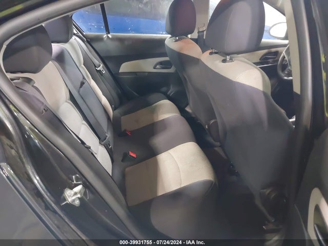 1G1PA5SHXE7476520 Chevrolet Cruze Ls Auto