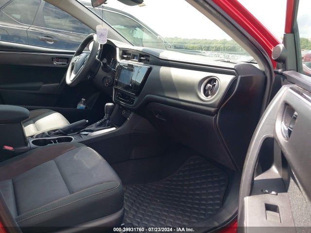 Toyota COROLLA LE 2018 5YFBURHE5JP851736 Image 5