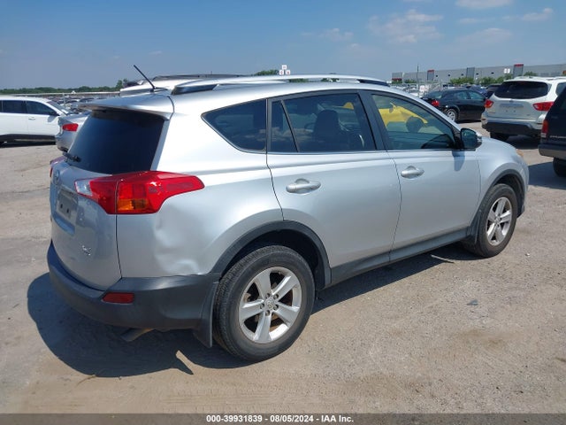 Toyota Rav4 Xle 2014 JTMRFREV1ED057693 Image 4