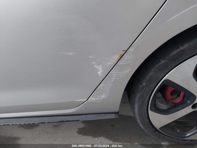 3VW4T7AU5FM017415 Volkswagen Golf Gti 2.0t S 4-door