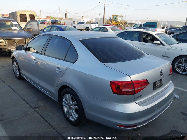 3VW2K7AJ7FM212285 Volkswagen Jetta 2.0l S