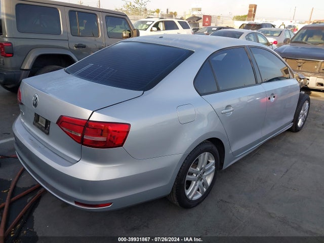 3VW2K7AJ7FM212285 Volkswagen Jetta 2.0l S
