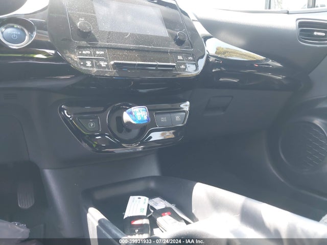 Toyota Prius Two Eco 2017 JTDKARFU3H3536164 Image 11