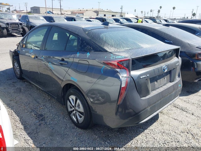 Toyota Prius Two Eco 2017 JTDKARFU3H3536164 Image 3