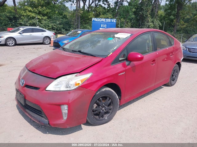 Toyota Prius Two 2014 JTDKN3DU4E0357746 Image 2