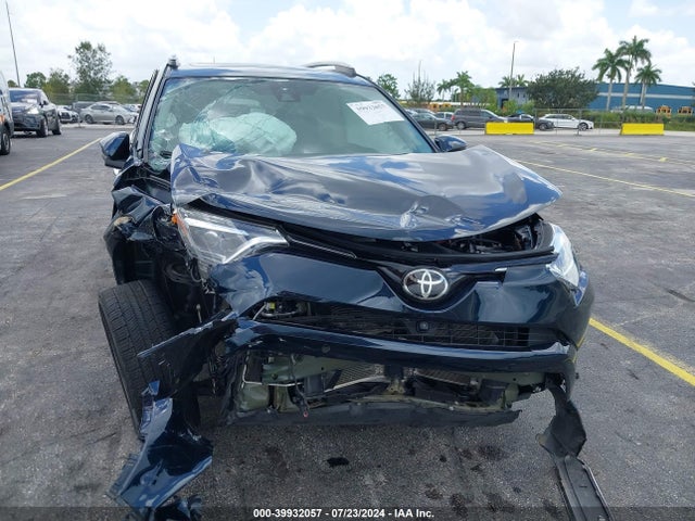 2T3YFREV3HW390660 Toyota Rav4 Platinum