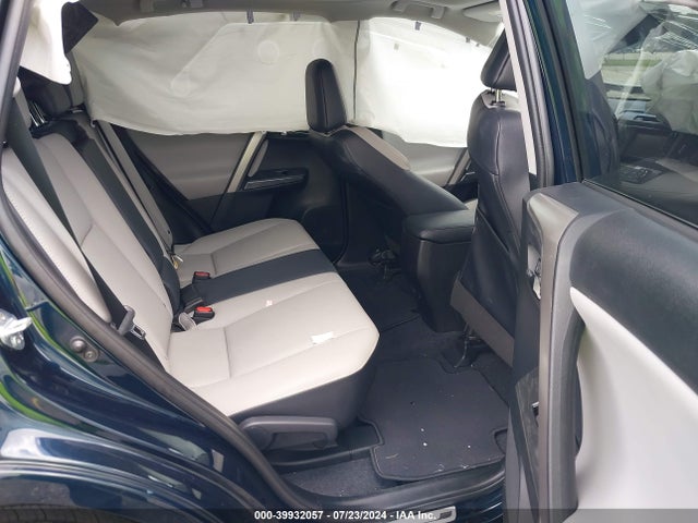 2T3YFREV3HW390660 Toyota Rav4 Platinum