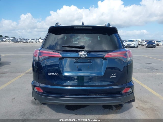 Toyota RAV4 LE 2018 JTMBFREV7JJ228251 Image 17