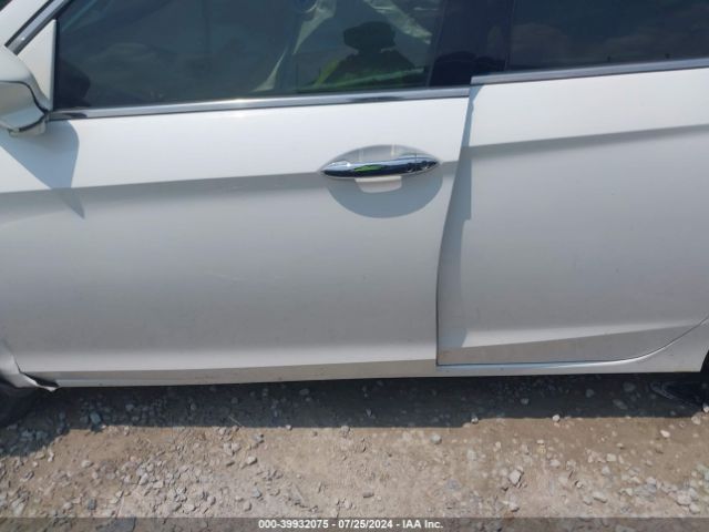 1HGCR3F98FA026005 Honda Accord Touring