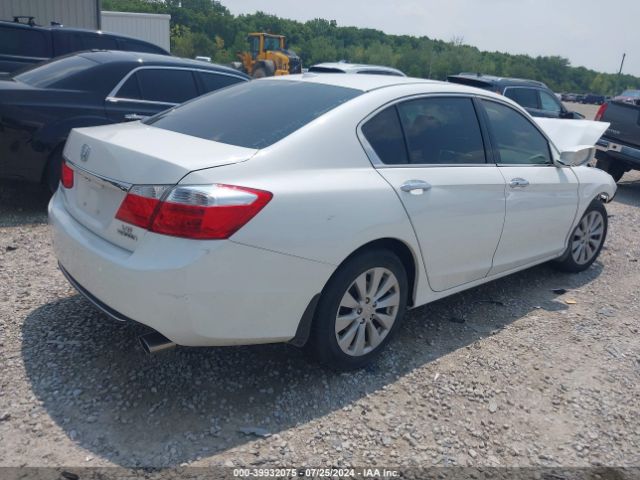 1HGCR3F98FA026005 Honda Accord Touring