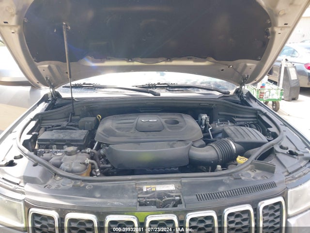 1C4RJEAG7JC311826 Jeep Grand Cherokee Laredo 4x2