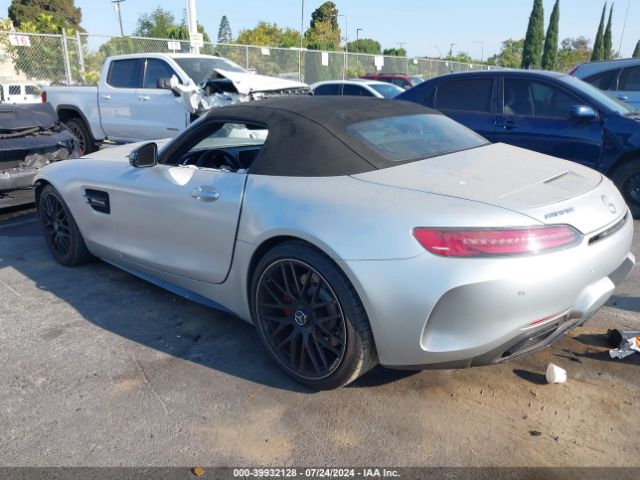 2018 MERCEDES-BENZ AMG GT C WDDYK8AAXJA021930 Photo 2