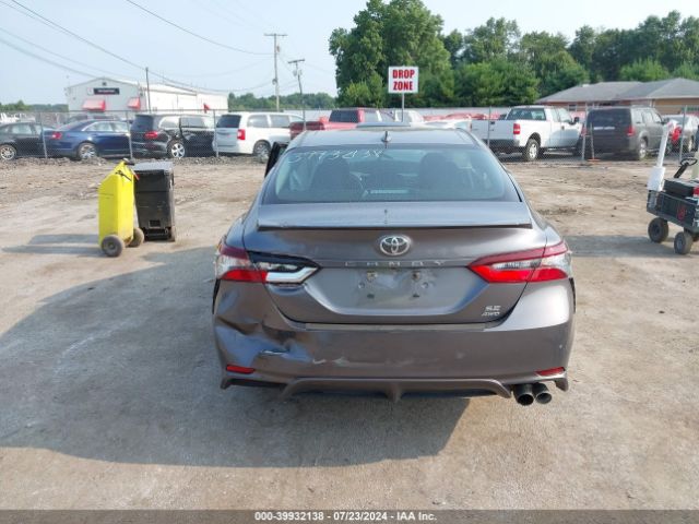 4T1G11BK3NU066022 Toyota Camry Se Awd