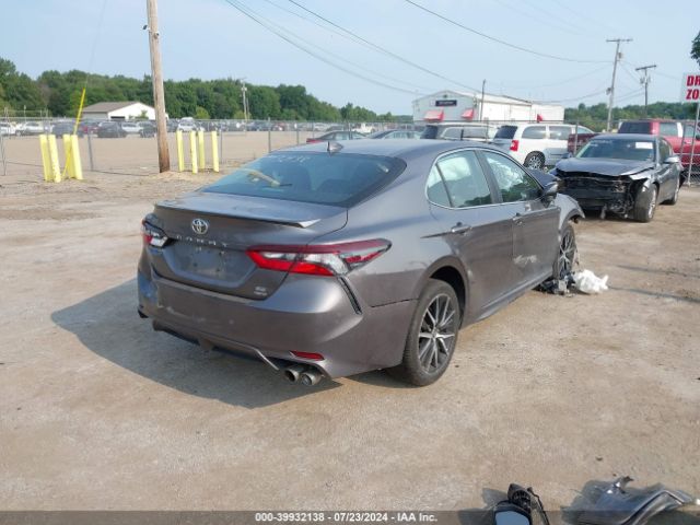 4T1G11BK3NU066022 Toyota Camry Se Awd