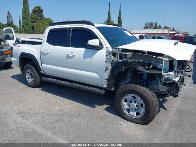 Toyota Tacoma Trd Off Road 2018 3TMAZ5CNXJM056914 main image