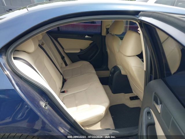 3VWD17AJ2EM416308 Volkswagen Jetta 1.8t Se
