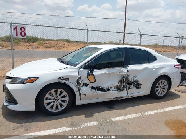 Toyota CAMRY LE 2020 4T1C11AK4LU983547 Image 14