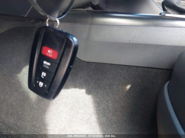 4T1B61HK2JU063965 Toyota CAMRY XSE