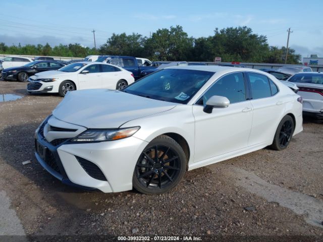 4T1B61HK2JU063965 Toyota CAMRY XSE