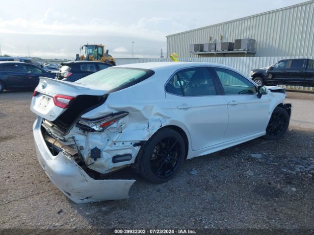 4T1B61HK2JU063965 Toyota CAMRY XSE