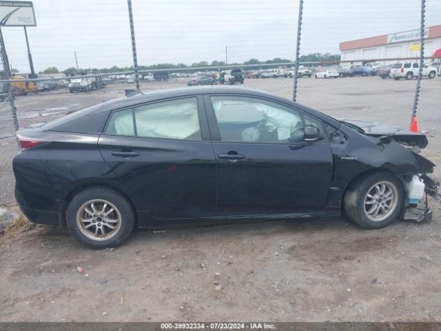 JTDKARFU6H3044938 Toyota Prius Four