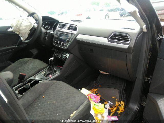 3VV1B7AX6LM055171 Volkswagen Tiguan 2.0t S