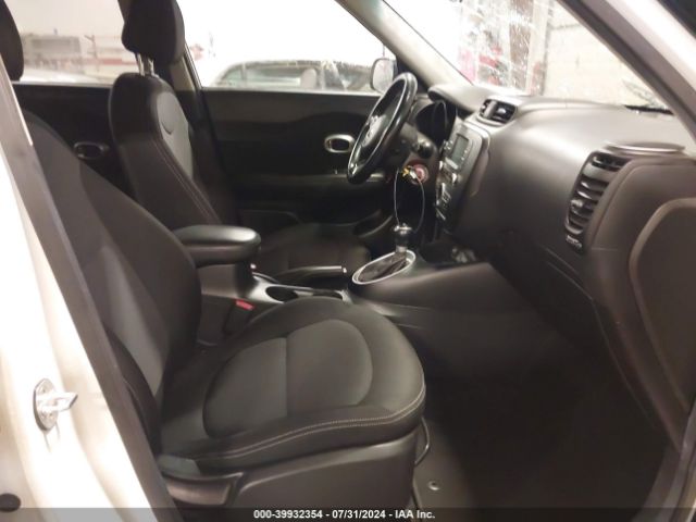 KNDJP3A5XH7464105 KIA SOUL +
