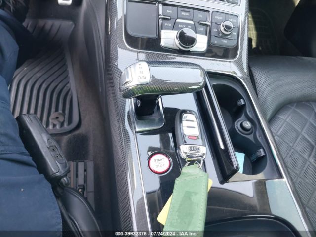 2013 AUDI S8 WAUD2AFD6DN027432 Photo 10