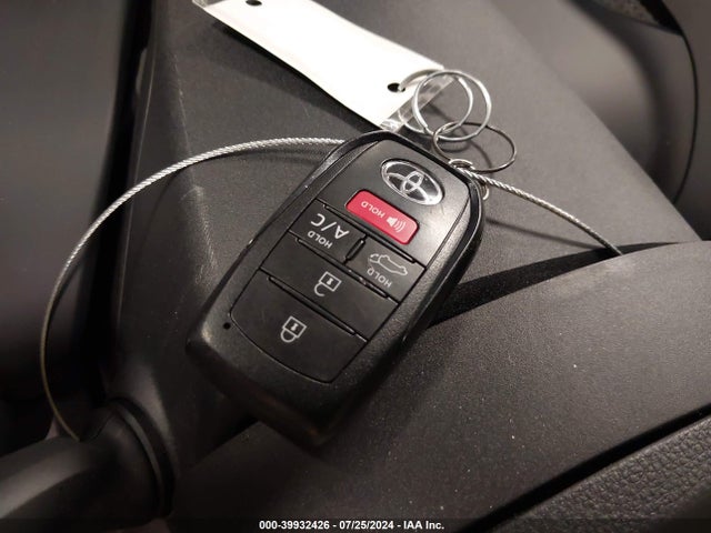 Toyota Bz4x Limited 2023 JTMABACA5PA013968 Image 11
