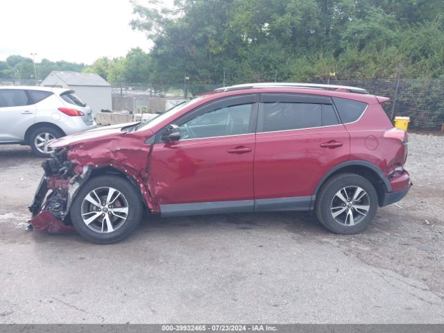 2T3RFREV7JW792899 Toyota Rav4 Xle