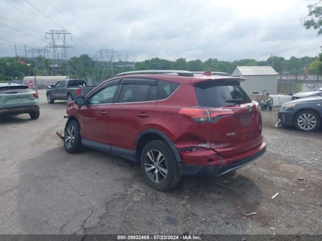 2T3RFREV7JW792899 Toyota Rav4 Xle