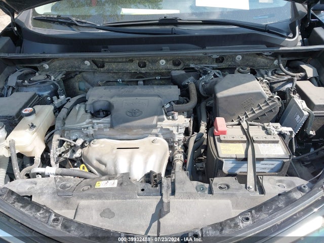 Toyota RAV4 LE 2018 JTMZFREV0JJ185693 Image 10