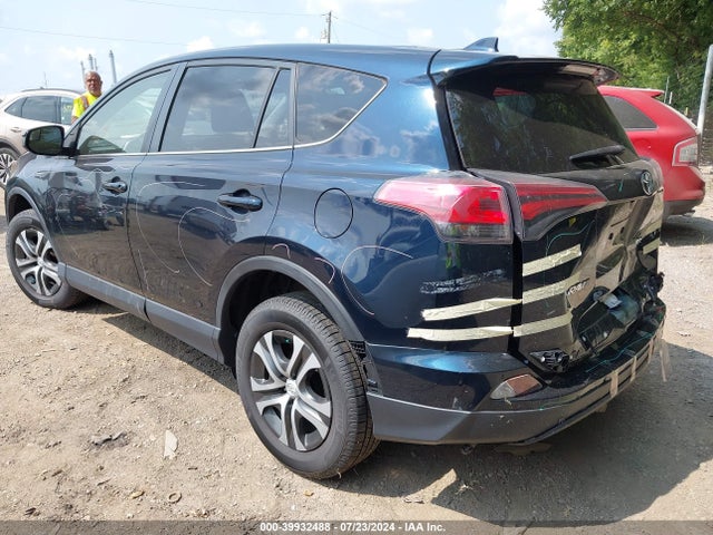 Toyota RAV4 LE 2018 JTMZFREV0JJ185693 Image 3
